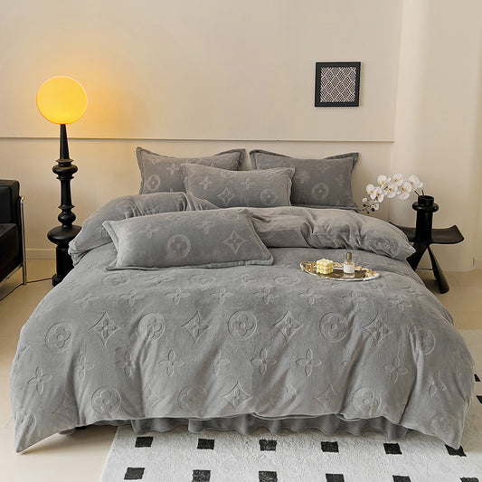 Carved Milk Velvet Bedding Set Winter Four-Piece